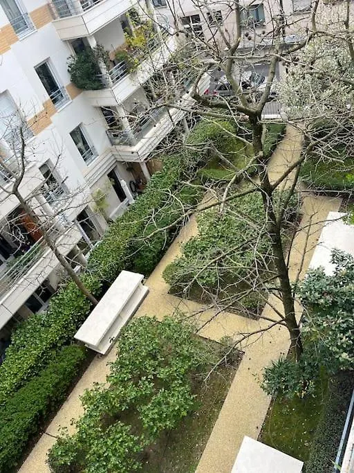 Un Ptit Soleil A Paris Appartement Frankrijk