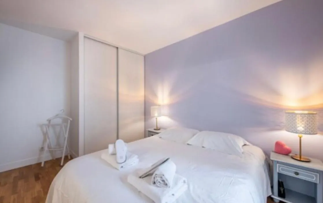 Un Ptit Soleil A Paris Appartement